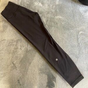 Lululemon Wunder Train Leggings 25” inseam Size 8